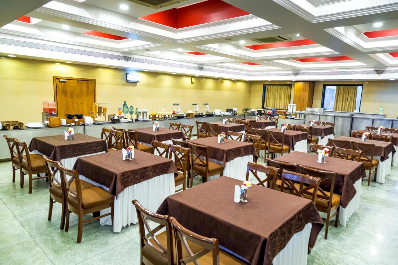 Hotel Tip Top Plaza Thane Exterior foto